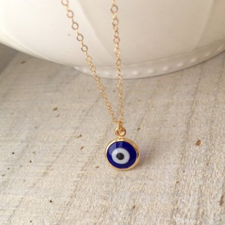 Aliexpress new Turkish Devil's Eye 18K pendant Blue Evil Eye creative personality fashion clavicle necklace ?